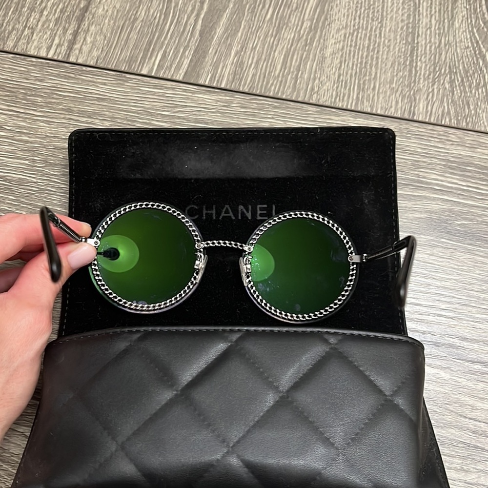 Chanel Interlocking Cc Round Sunglasses - image 5